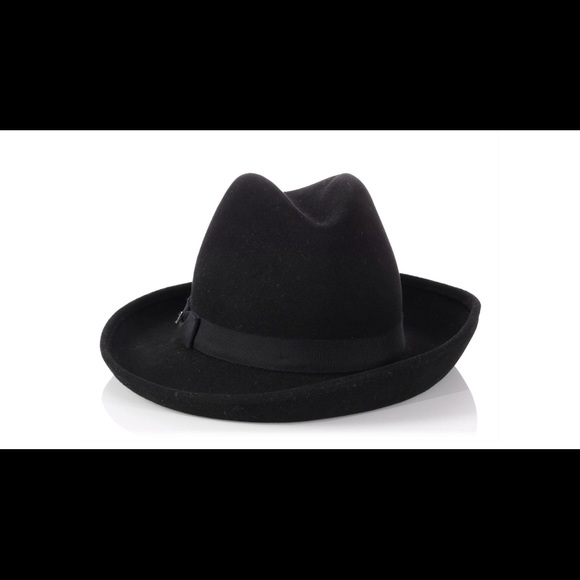 CHANEL LARGE BLACK FEDORA HAT with CC logo. - Picture 3 of 8